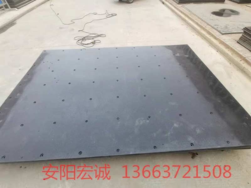 安陽(yáng)宏誠：安裝自卸車(chē)車(chē)底滑板-高分子聚乙烯板